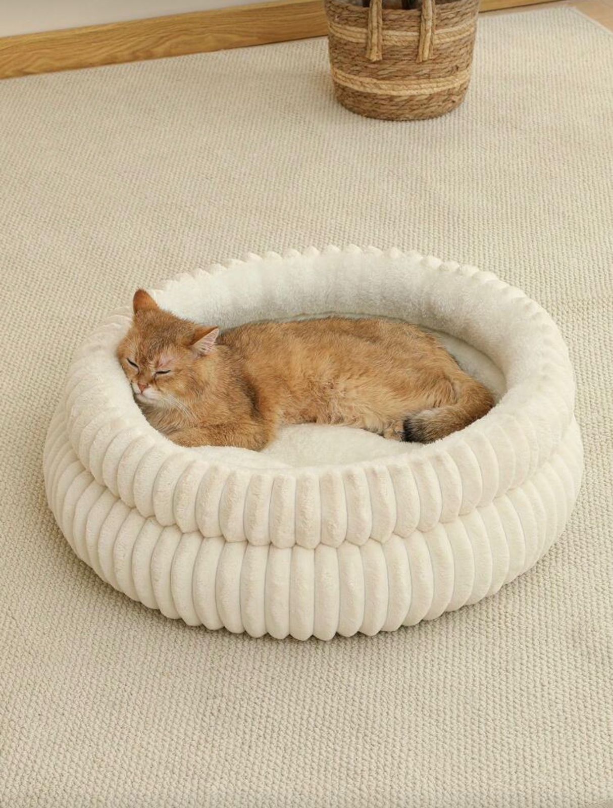 Cozy Round Cat Bed